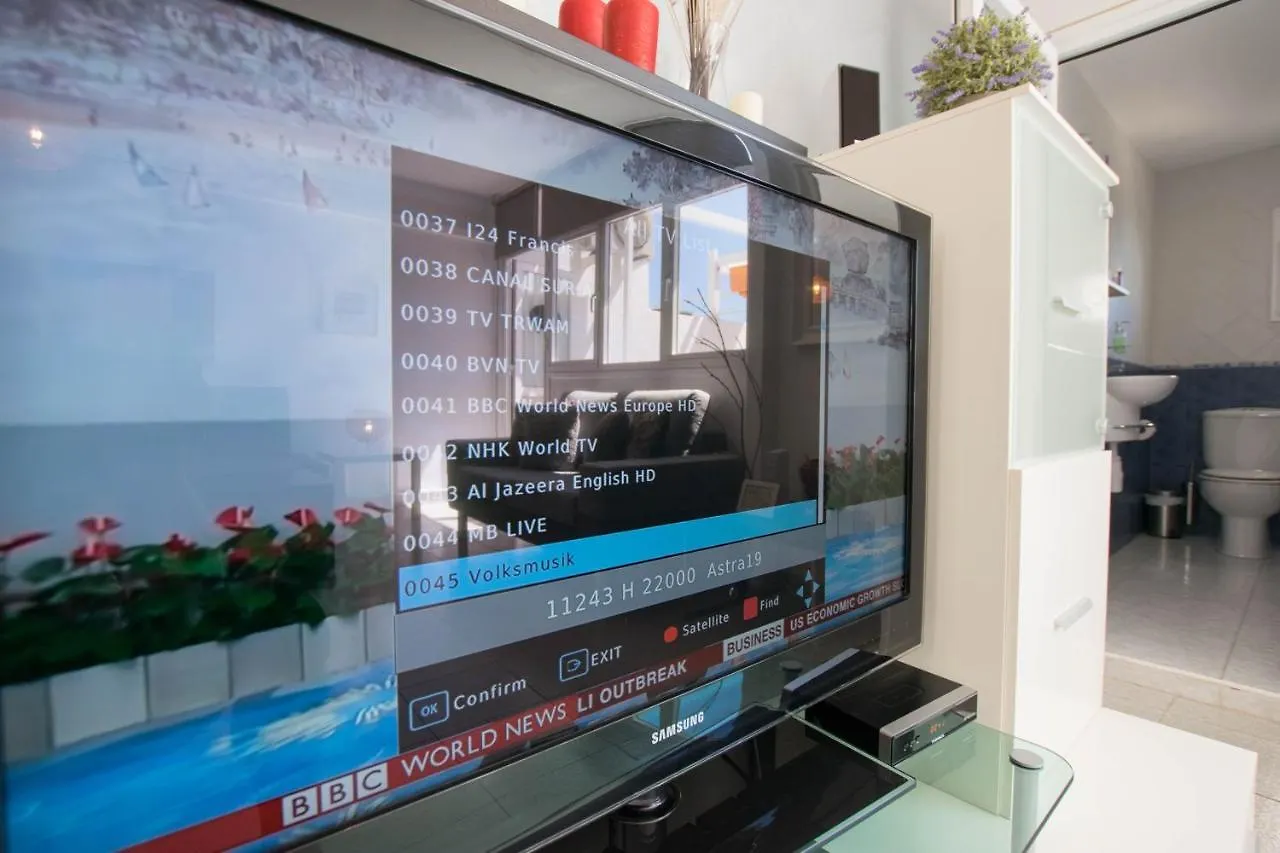 Ocean Front Property With Pool Bbq & 300Mb Wifi Candelaria Apartment